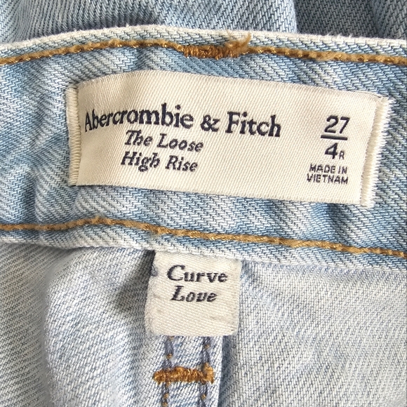 A&F High Rise Loose Jean - Picture 10 of 12